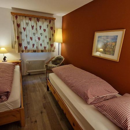 Aparthotel Chesa Bellaval Silvaplana Exteriör bild