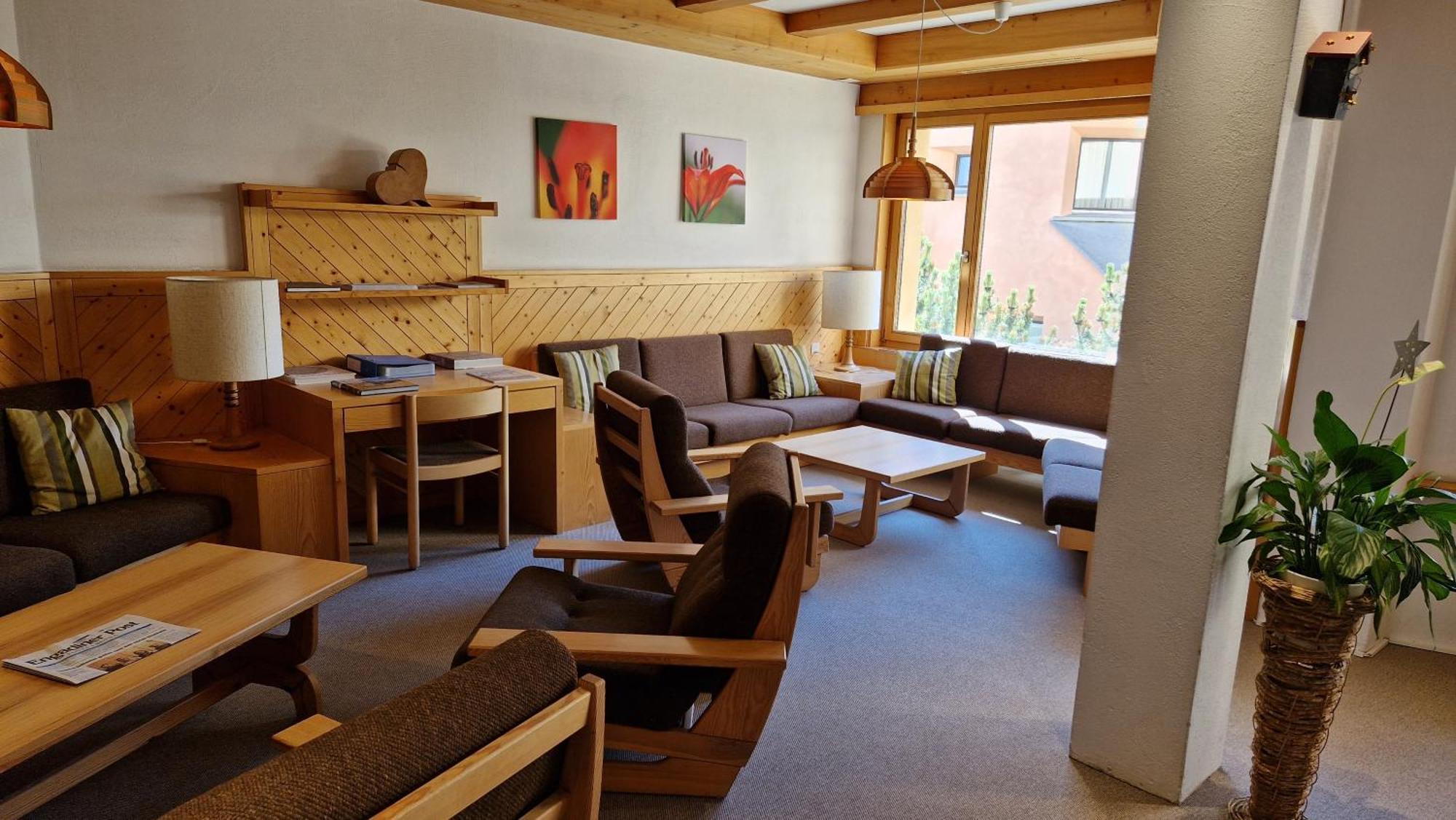 Aparthotel Chesa Bellaval Silvaplana Exteriör bild