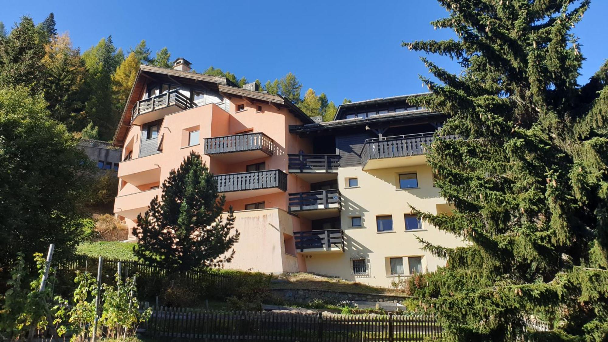 Aparthotel Chesa Bellaval Silvaplana Exteriör bild
