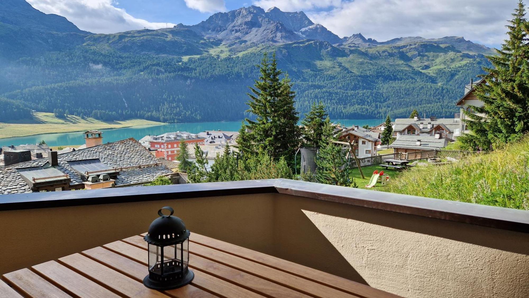 Aparthotel Chesa Bellaval Silvaplana Exteriör bild